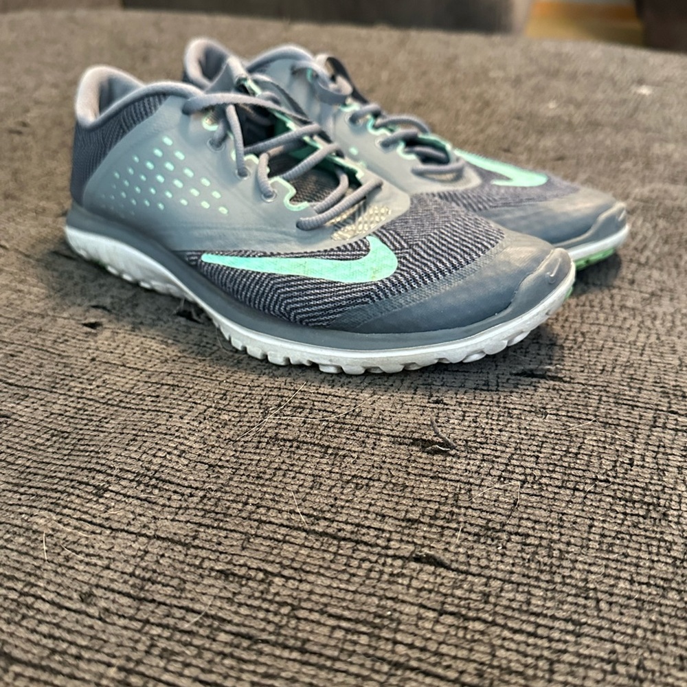 Nike Women's Charcoal and Mint Athletic Shoes